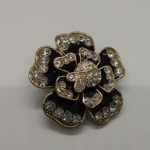 Flower ring